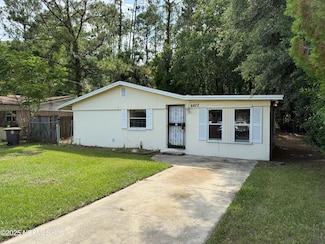 8422 Gullege Dr, Jacksonville, FL 32219
