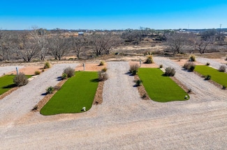 290 E Highway St, Fredericksburg, TX 78624