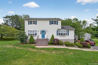 19 McGarrah Rd, Monroe, NY 10950