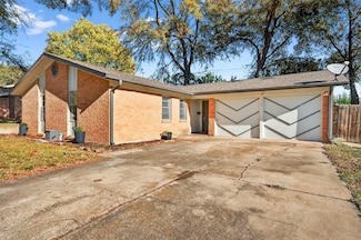 143 N Imperial Dr, Denison, TX 75020