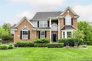 5312 Vineyard St, Commerce Charter Township, MI 48382
