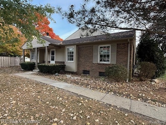 24252 Bashian Dr Unit 13, Novi, MI 48375