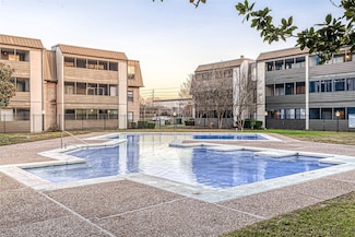 3075 Walnut Bend Ln Unit 28, Houston, TX 77042