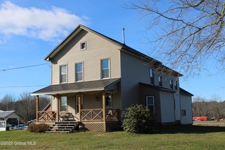 216 County Route 75, Mechanicville, NY 12118