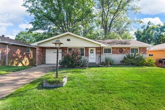 1225 Hawkstone Ln, Saint Louis, MO 63125
