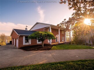 4 Woodcrest Ln, Charleston, WV 25314