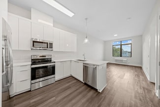 121 34th St Unit 315, Union City, NJ 07087