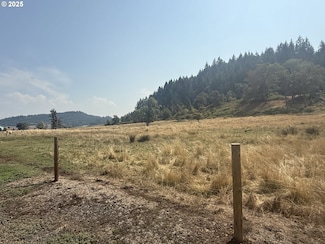 0 N Umpqua Hwy Unit 705167588, Roseburg, OR 97470