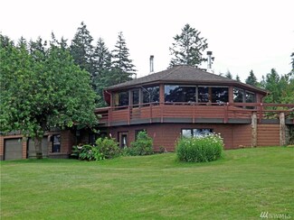 2781 W Shore Dr, Lummi Island, WA 98262