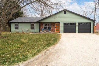 321 Tallgrass Ct, Lawrence, KS 66049