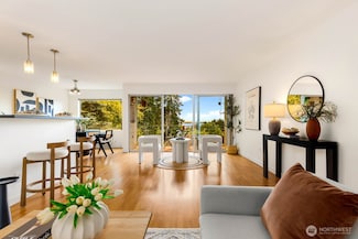 11515 Greenwood Ave N Unit C, Seattle, WA 98133
