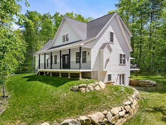 49 Tasker Shore Dr, Northwood, NH 03261