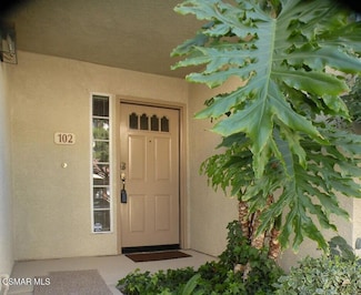 684 Sutton Crest Trail Unit 102, Oak Park, CA 91377
