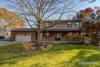 17258 Benjamin Ave, Spring Lake, MI 49456