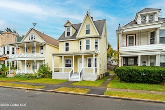 184 6th Ave, Troy, NY 12180