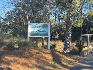 34 Lakeview Ln, Saint Helena Island, SC 29920