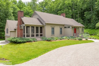 9 E Mountain Rd, Great Barrington, MA 01230