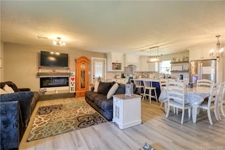 2824 E Gauthier Rd, Lake Charles, LA 70607