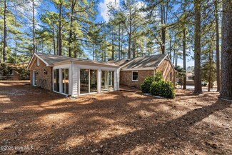 35 Hillcrest Rd, Pinehurst, NC 28374