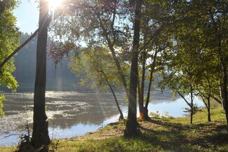 93 Waters Edge Dr, Erwin, NC 28339