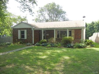 111 Liberty Blvd, Phillipsburg, NJ 08865