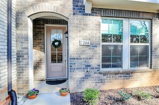1244 Madison Towns Ln, Charlotte, NC 28209