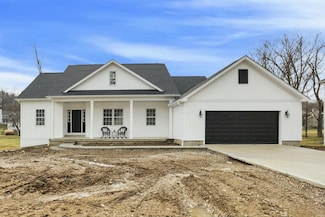 1355 Deer Run Rd, Newark, OH 43055