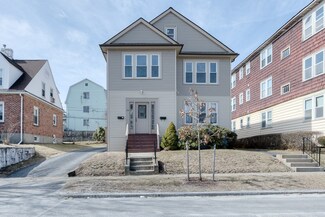 26 Dustin St, Worcester, MA 01604