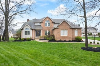875 Redwood Dr, Akron, OH 44312