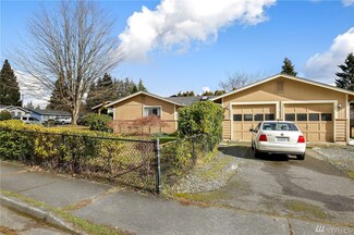 8807 Emerson Place, Everett, WA 98208