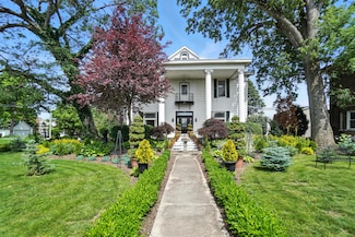 528 N Main St, Celina, OH 45822