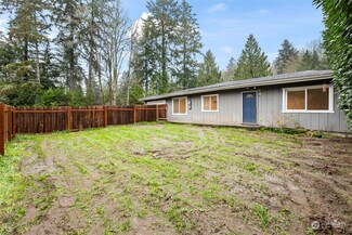 2450 SE Maple St, Port Orchard, WA 98366