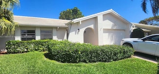 22310 Cameo Dr E, Boca Raton, FL 33433