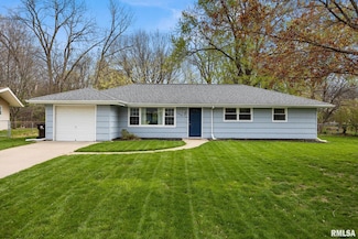 5318 N Longwood Dr, Peoria, IL 61614
