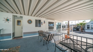 624 Hawk's Eye Dr, Apache Junction, AZ 85119