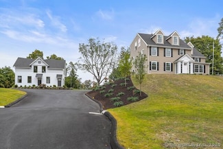 49 Daniels Farm Rd Unit F, Trumbull, CT 06611