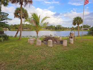 635 W Paso Fino Cir, Montura, FL 33440