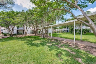 412 Hollyhill Ln Unit 412, Denton, TX 76205