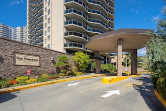 2077 Center Ave Unit 9B, Fort Lee, NJ 07024