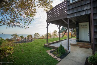 72 Marshall Concourse, Keyport, NJ 07735