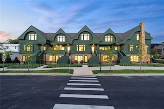 423 SE B St, Bentonville, AR 72712