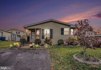 28 Juniper Ct E, Harleysville, PA 19438