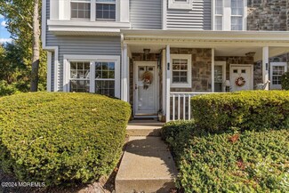17 Tack Ct, Tinton Falls, NJ 07753