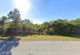 24 Highlands Lake Dr, Lake Placid, FL 33852