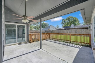 2118 Creston Dr, Spring, TX 77386