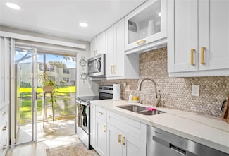 19 Abbey Ln Unit 1040, Delray Beach, FL 33446