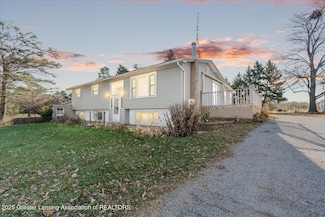3294 Green Rd, Saint Johns, MI 48879