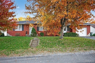222 Brandt St, Columbia, IL 62236