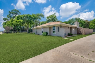 3105 Medina St, Irving, TX 75061