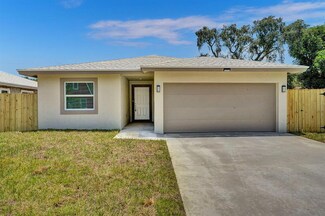 2810 Saranac Ave, West Palm Beach, FL 33409